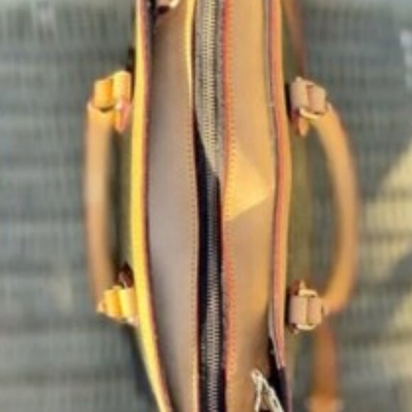 Dooney & Bourke - Saffiano Leather "Kimberly" Handbag - Picture 5 of 7